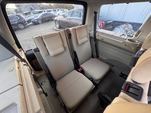 Used 2013 Land Rover LR4 HSE image 16