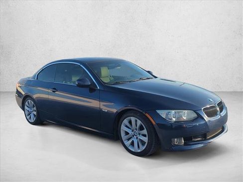 Used 2013 BMW 328i Convertible RWD image 3