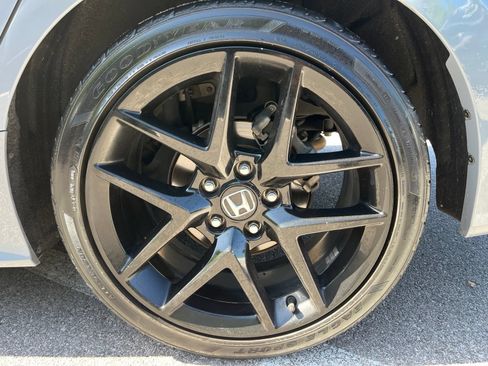 Used 2022 Honda Civic Sport image 12