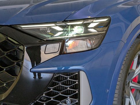 Used 2025 Audi RS Q8 performance AWD/4WD image 13