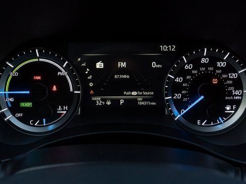 Used 2023 Toyota Highlander Bronze Edition image 3