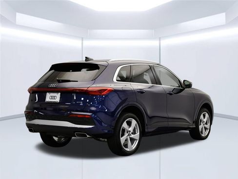 Used 2025 Audi Q5 Premium Plus w/ Premium Plus AWD/4WD image 5