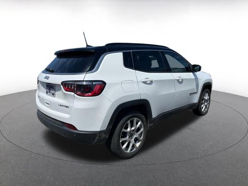 Used 2025 Jeep Compass Limited AWD/4WD image 9