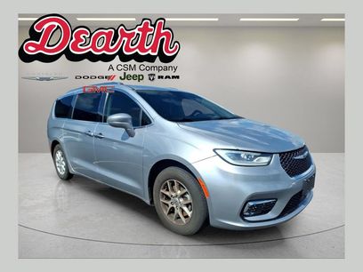Used 2021 Chrysler Pacifica Touring-L