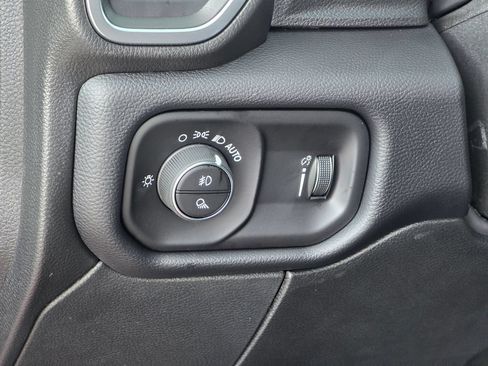 New 2026 RAM 2500 Big Horn AWD/4WD image 33