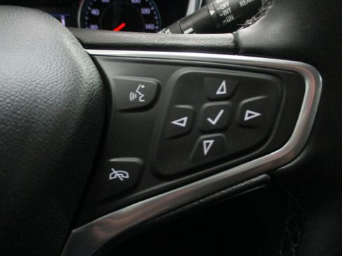 Used 2023 Chevrolet Equinox LT image 26