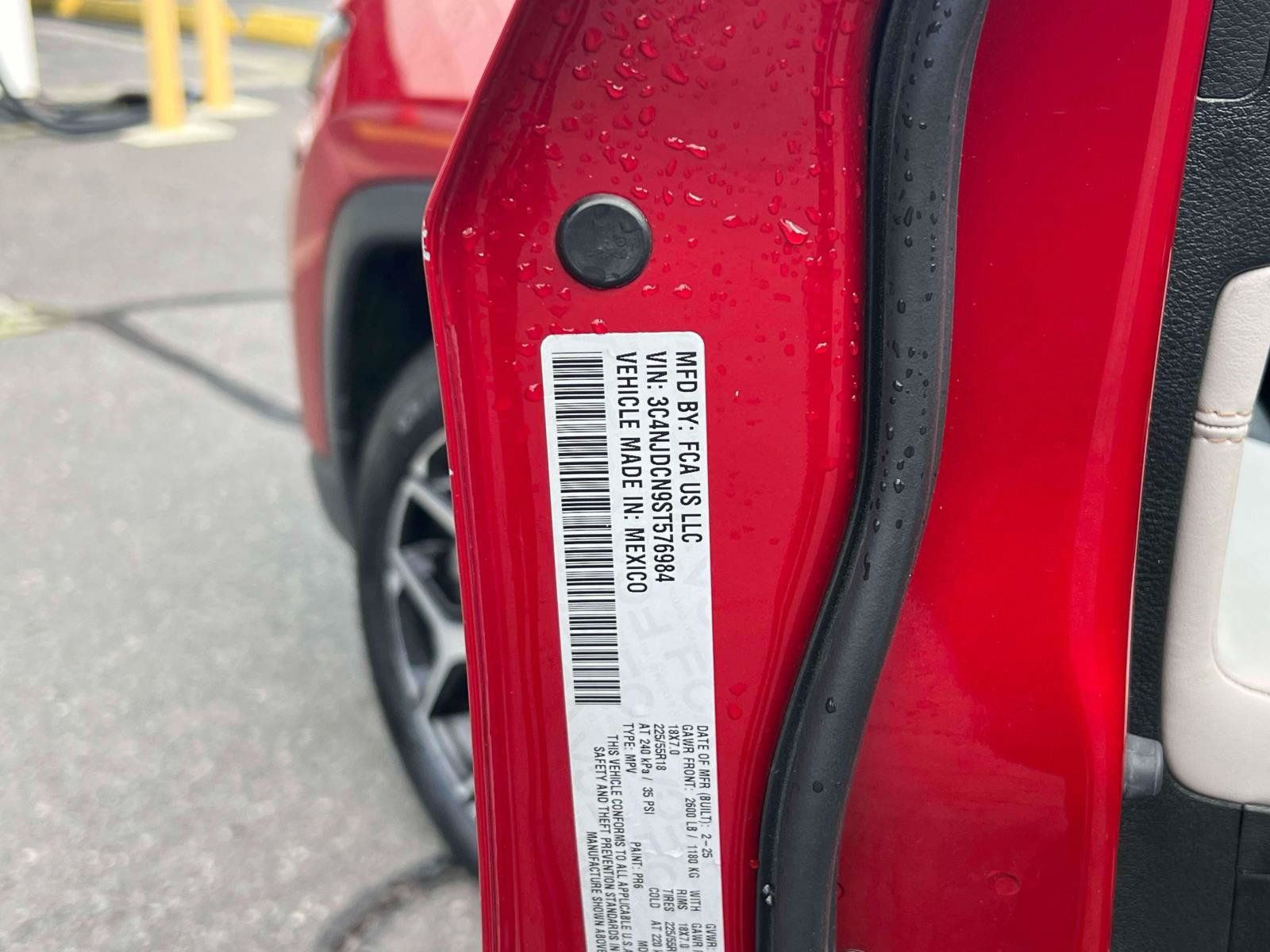 Used 2025 Jeep Compass Limited AWD/4WD image 25