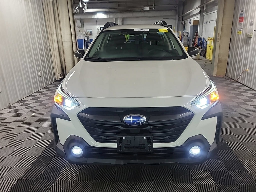 Used 2024 Subaru Outback AWD/4WD image 3