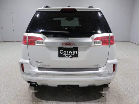 Used 2017 GMC Terrain Denali AWD/4WD image 3