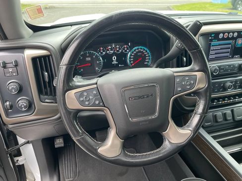 Used 2018 GMC Sierra 1500 Denali w/ Denali Ultimate Package AWD/4WD image 6
