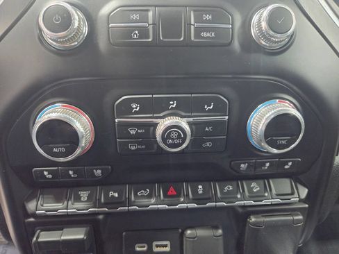 Used 2023 GMC Sierra 2500 AT4 w/ AT4 Preferred Package AWD/4WD image 41