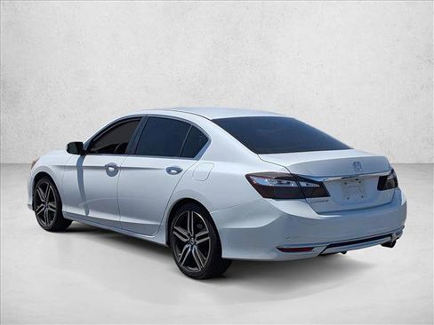 Used 2016 Honda Accord LX image 7