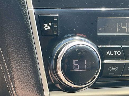Used 2018 Subaru Outback 2.5i Limited AWD/4WD image 24