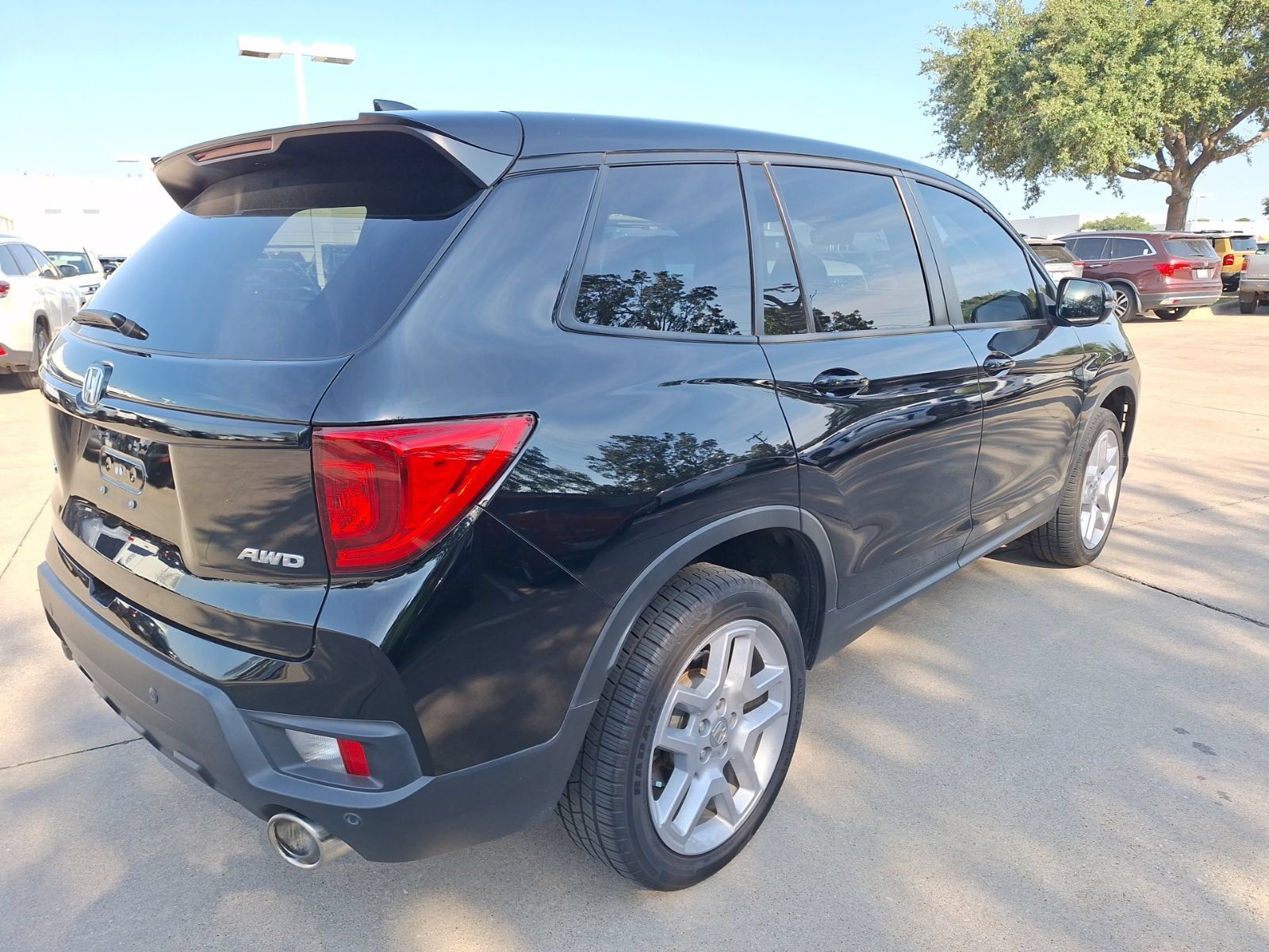 Used 2024 Honda Passport EX-L image 6