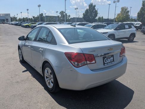 Used 2016 Chevrolet Cruze LS FWD image 9