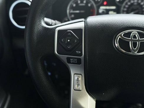 Used 2017 Toyota Tundra SR5 image 39
