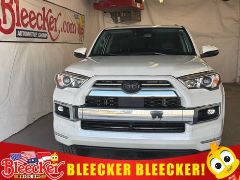 Used 2022 Toyota 4Runner Limited AWD/4WD image 1