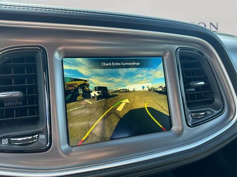 Used 2022 Dodge Challenger R/T w/ T/A Package image 21