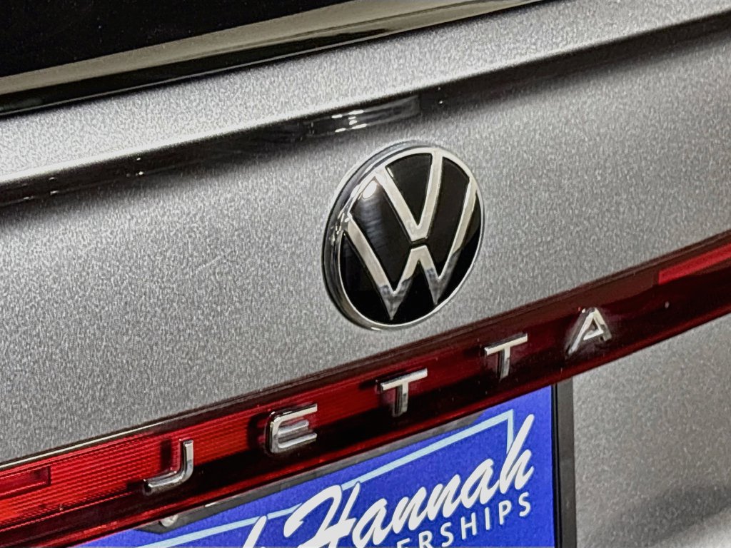 Certified 2025 Volkswagen Jetta S FWD image 24