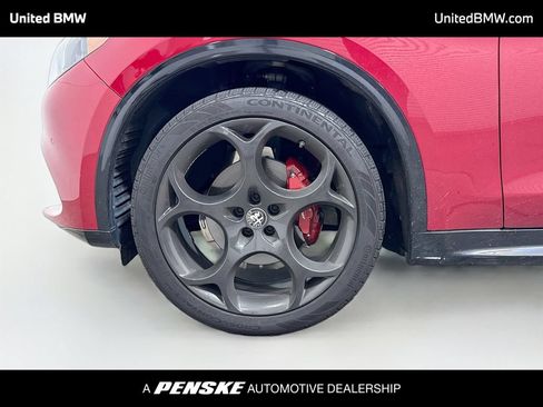 Used 2024 Alfa Romeo Stelvio Veloce AWD/4WD image 2