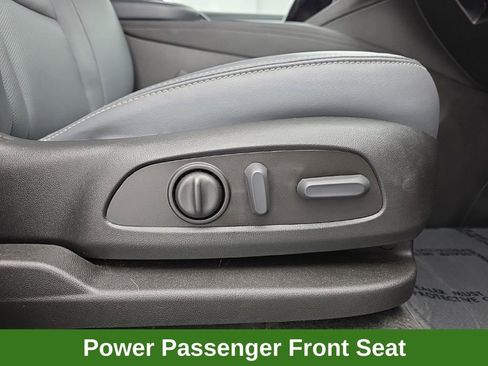 Certified 2023 Buick Enclave Essence image 47