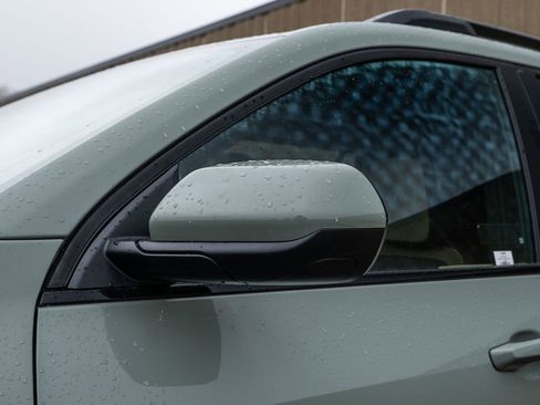 New 2026 Chevrolet Equinox ACTIV w/ Convenience Package III image 9