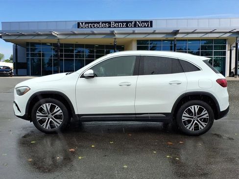Certified 2025 Mercedes-Benz GLA 250 4MATIC image 2