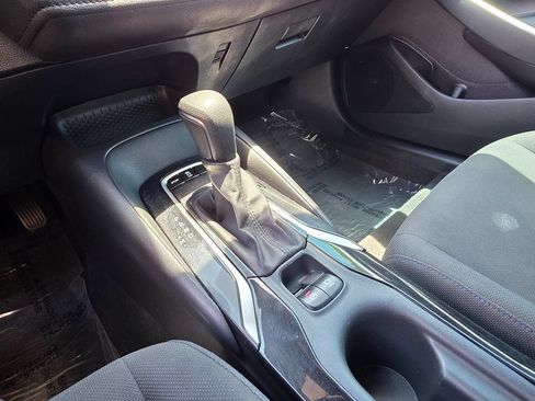 Used 2021 Toyota Corolla SE w/ Carpet Mat Package (TMS) FWD image 33