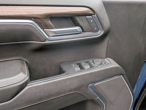 Used 2024 Chevrolet Silverado 1500 LT image 15