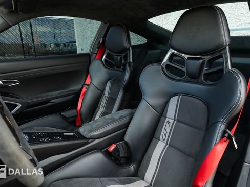 Used 2018 Porsche 911 GT3 w/ Sport Chrono Package RWD image 35