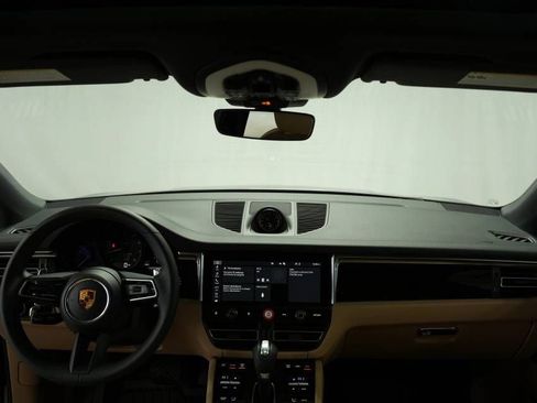 New 2026 Porsche Macan image 16