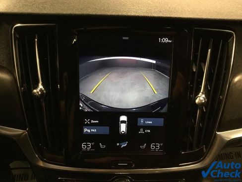 Used 2020 Volvo V90 T6 Cross Country image 50