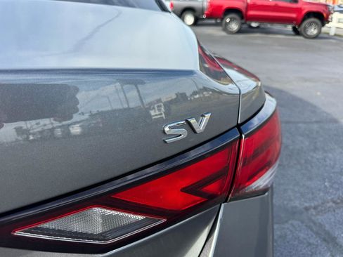 Used 2023 Nissan Sentra SV FWD image 8