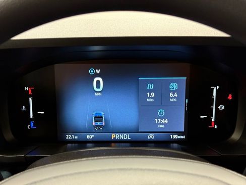 New 2025 Ford Maverick XL w/ Equipment Group 102A image 32