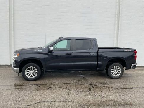 Used 2022 Chevrolet Silverado 1500 LT image 38