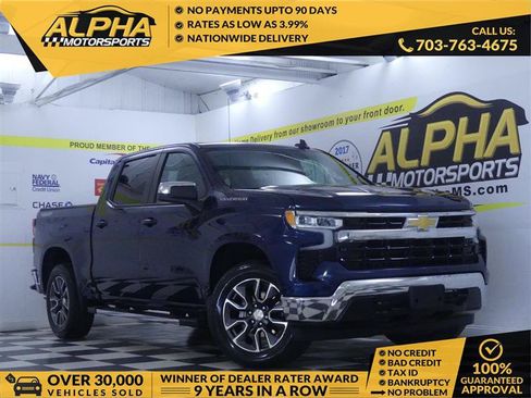 Used 2022 Chevrolet Silverado 1500 LT AWD/4WD image 1
