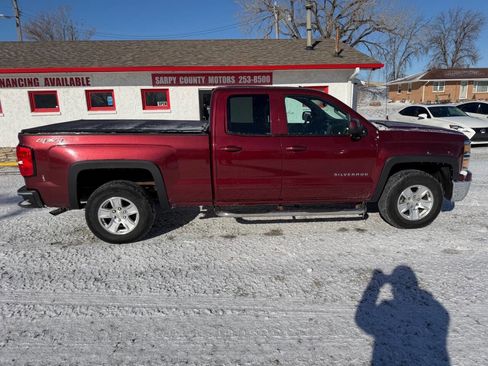 Used 2015 Chevrolet Silverado 1500 LT image 2