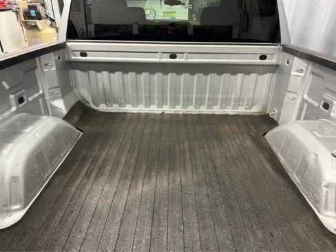 Used 2022 Chevrolet Silverado 1500 LT w/ Z71 Off-Road Package image 26