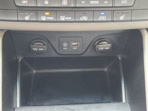 Used 2019 Hyundai Tucson SEL image 19