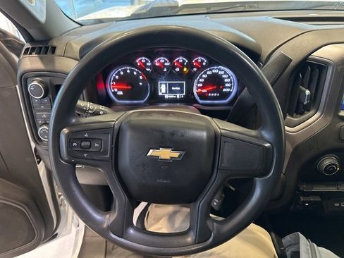 Used 2021 Chevrolet Silverado 2500 W/T image 12