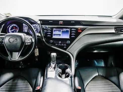 Certified 2019 Toyota Camry SE image 12