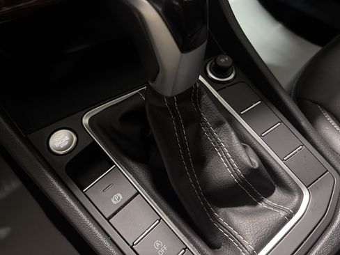 Certified 2023 Volkswagen Jetta SE FWD image 21