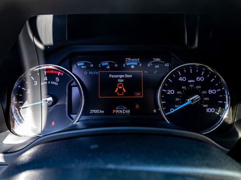 Used 2021 Ford F250 Platinum w/ FX4 Off-Road Package image 20