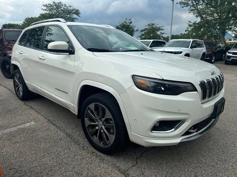Used 2019 Jeep Cherokee Overland w/ Technology Group AWD/4WD image 5