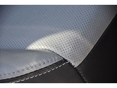 Used 2018 Chevrolet Equinox Premier image 31