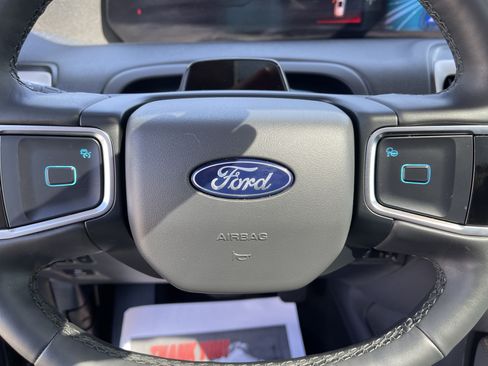 Certified 2025 Ford Expedition Max Active AWD/4WD image 19