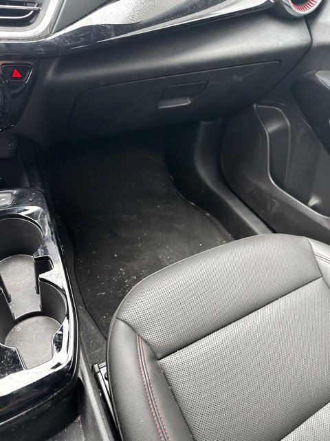 Used 2025 Chevrolet Trax RS w/ Driver Confidence Package FWD image 4