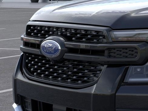 New 2025 Ford Ranger Lariat w/ FX4 Off-Road Package image 42