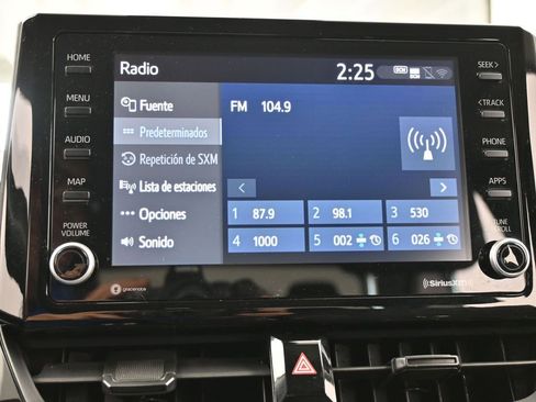 Used 2022 Toyota Corolla LE image 21