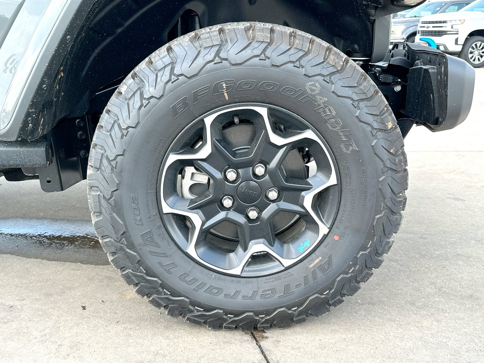 New 2023 Jeep Wrangler Unlimited Rubicon 4xe w/ Cold Weather Group AWD/4WD image 10
